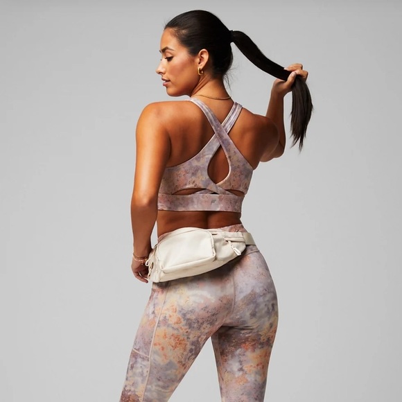 NEW Fabletics Matching Set! - Picture 6 of 14